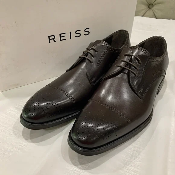 REISS Rostin Brogue Derby Half brogue derby in Mid brown Crust calf – Saint Crispin main image 4